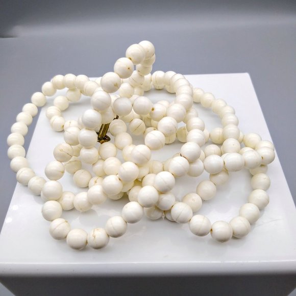Vintage Super Long Strand of White Beads, Flapper Style Jewelry Wardrobe Basic - Picture 2 of 5